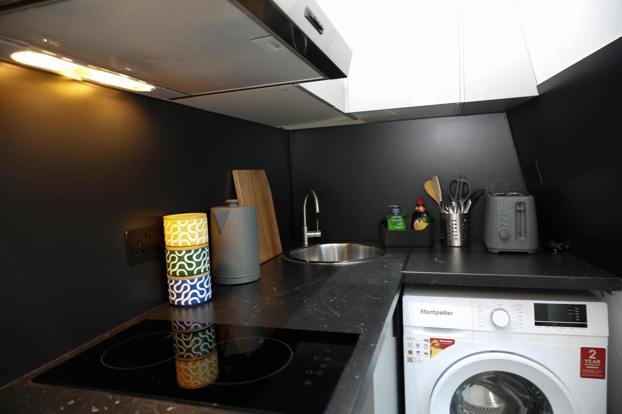 New Luxury Apartments In Central London Next To Shops, Cafes, Bars & Metro Exteriér fotografie
